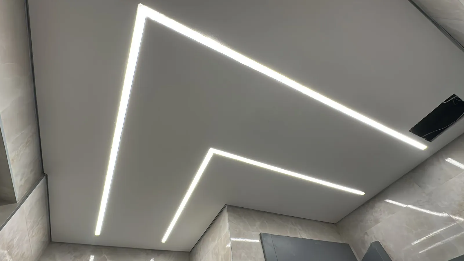 Geometrik Lineer LED Armatür